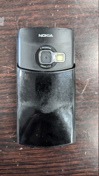 Файл:N72 back camera.jpg