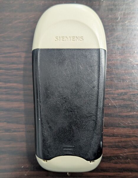 Файл:Siemens A52 back.jpg